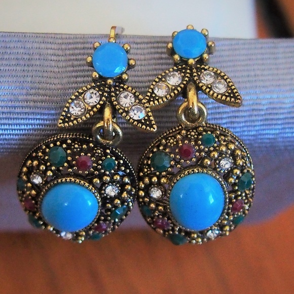 Vintage Jewelry - **Mix & Match Earring Sale** 2 for $10!